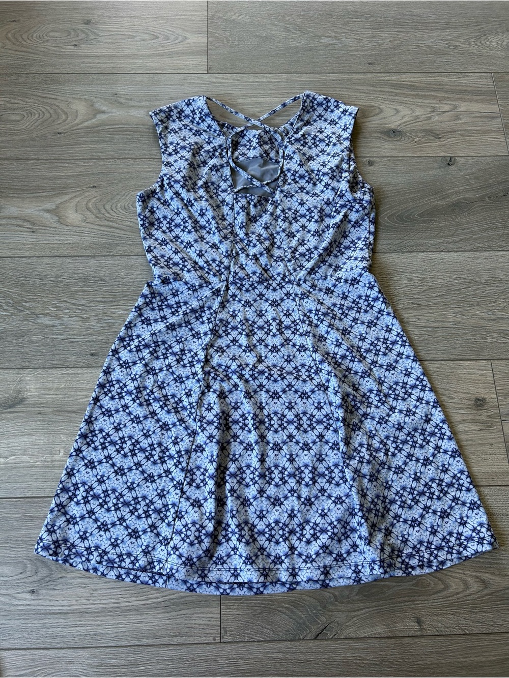 Title Nine Steadfast Diamalete Sleveless Printed Athletic Dress Tidal Wave sizeM - Picture 4 of 11